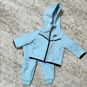 Nike Tech Fleece Tracksuit 18 months - glacier blue